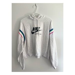 Nike Sportswear Heritage Hoodie